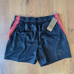 Umbro Standard Mesh Shorts in Black with Red Stripes Men's Medium NWT